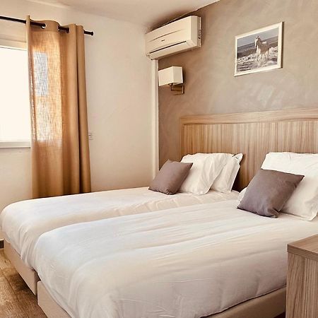Hotel Les Palmiers En Camargue Saintes-Maries-de-la-Mer Kültér fotó