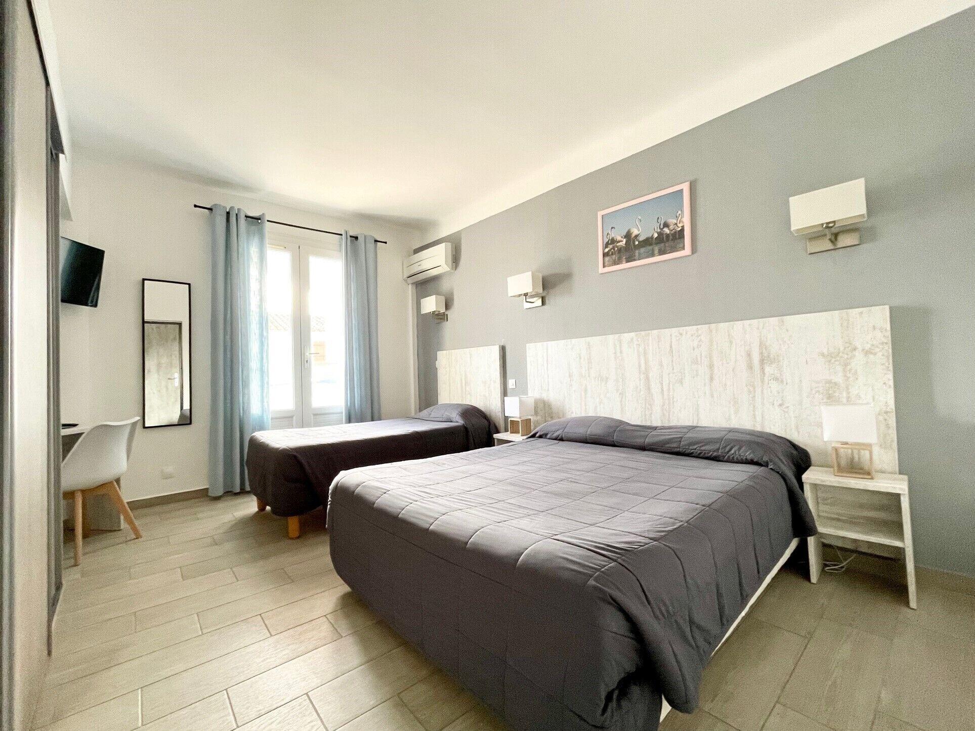 Hotel Les Palmiers En Camargue Saintes-Maries-de-la-Mer Kültér fotó