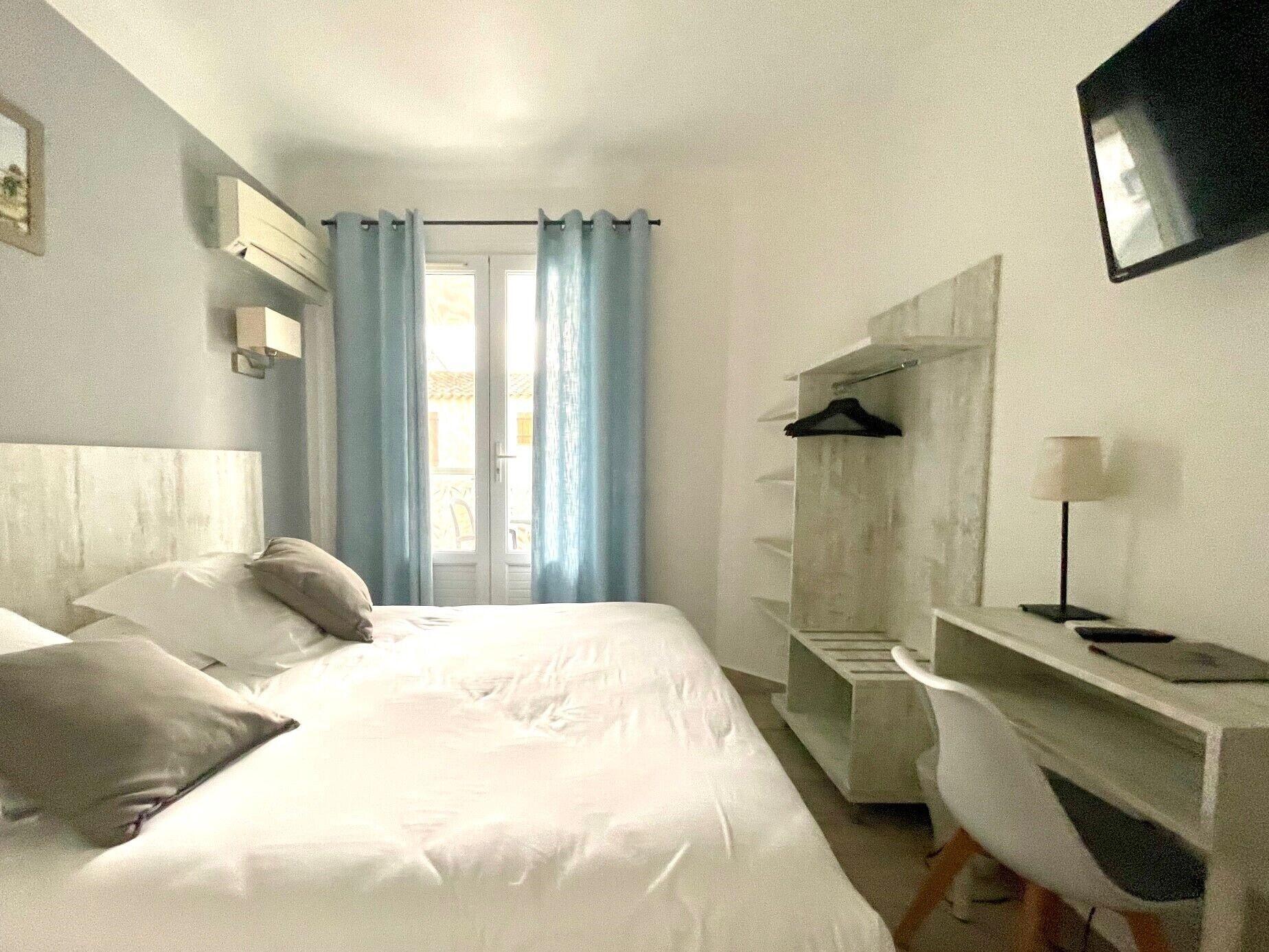 Hotel Les Palmiers En Camargue Saintes-Maries-de-la-Mer Kültér fotó