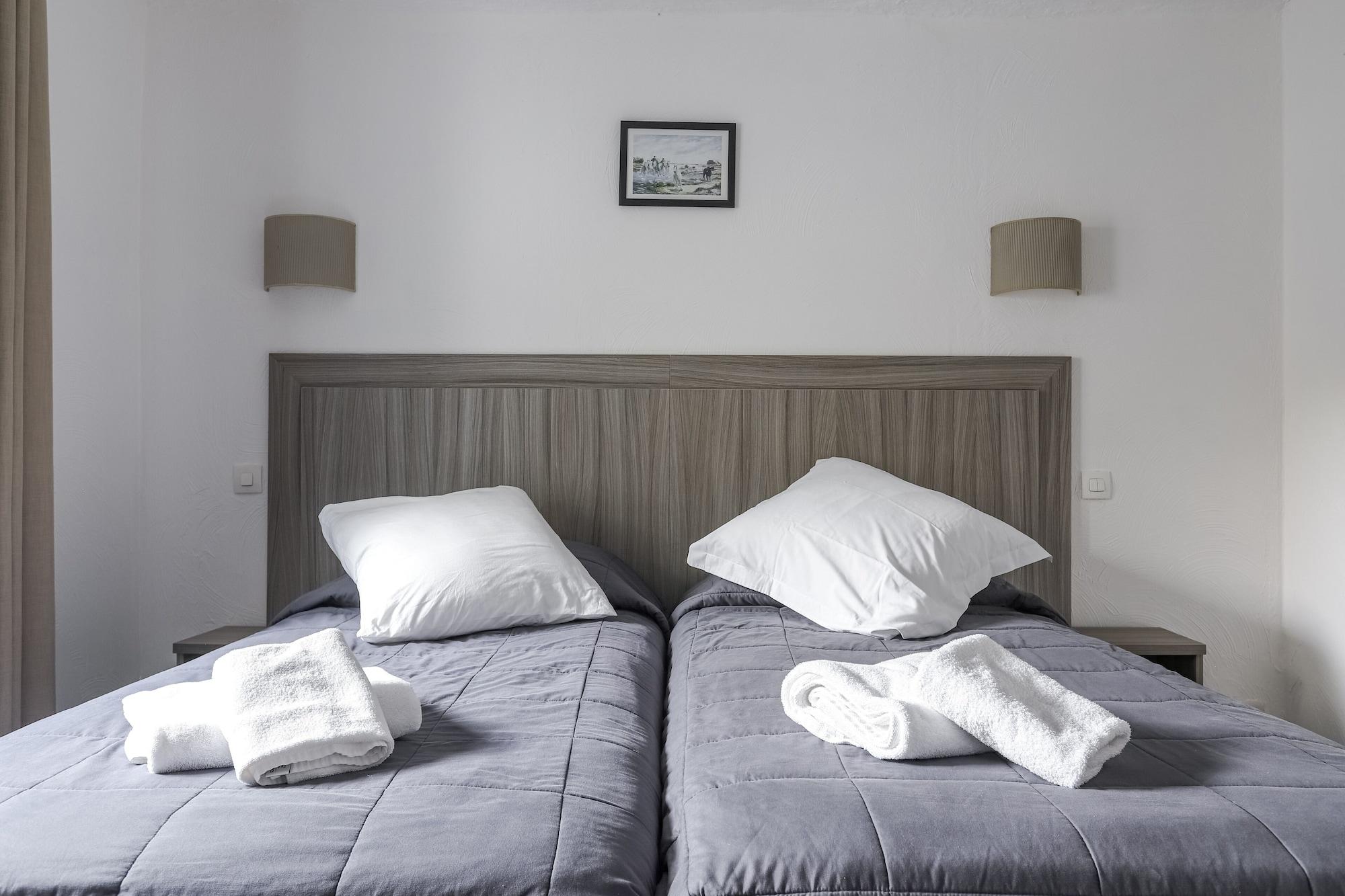 Hotel Les Palmiers En Camargue Saintes-Maries-de-la-Mer Kültér fotó