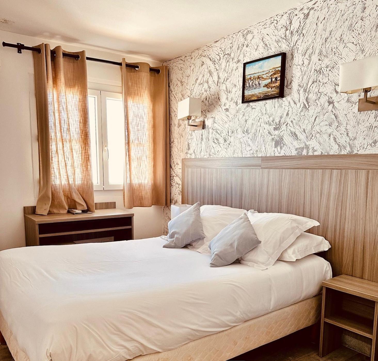 Hotel Les Palmiers En Camargue Saintes-Maries-de-la-Mer Kültér fotó