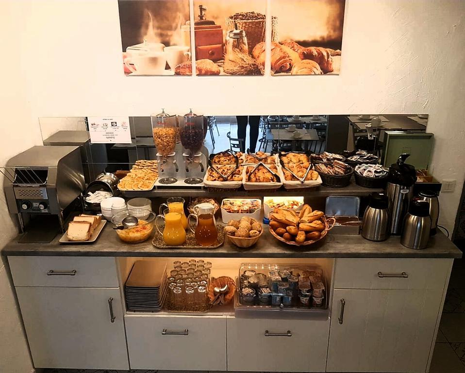 Hotel Les Palmiers En Camargue Saintes-Maries-de-la-Mer Kültér fotó
