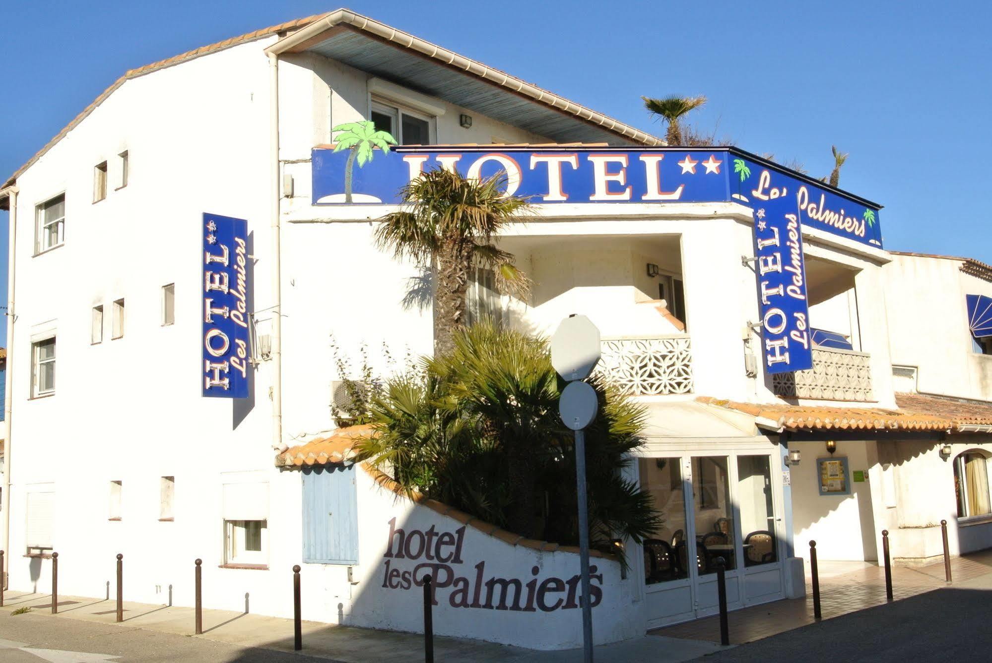 Hotel Les Palmiers En Camargue Saintes-Maries-de-la-Mer Kültér fotó